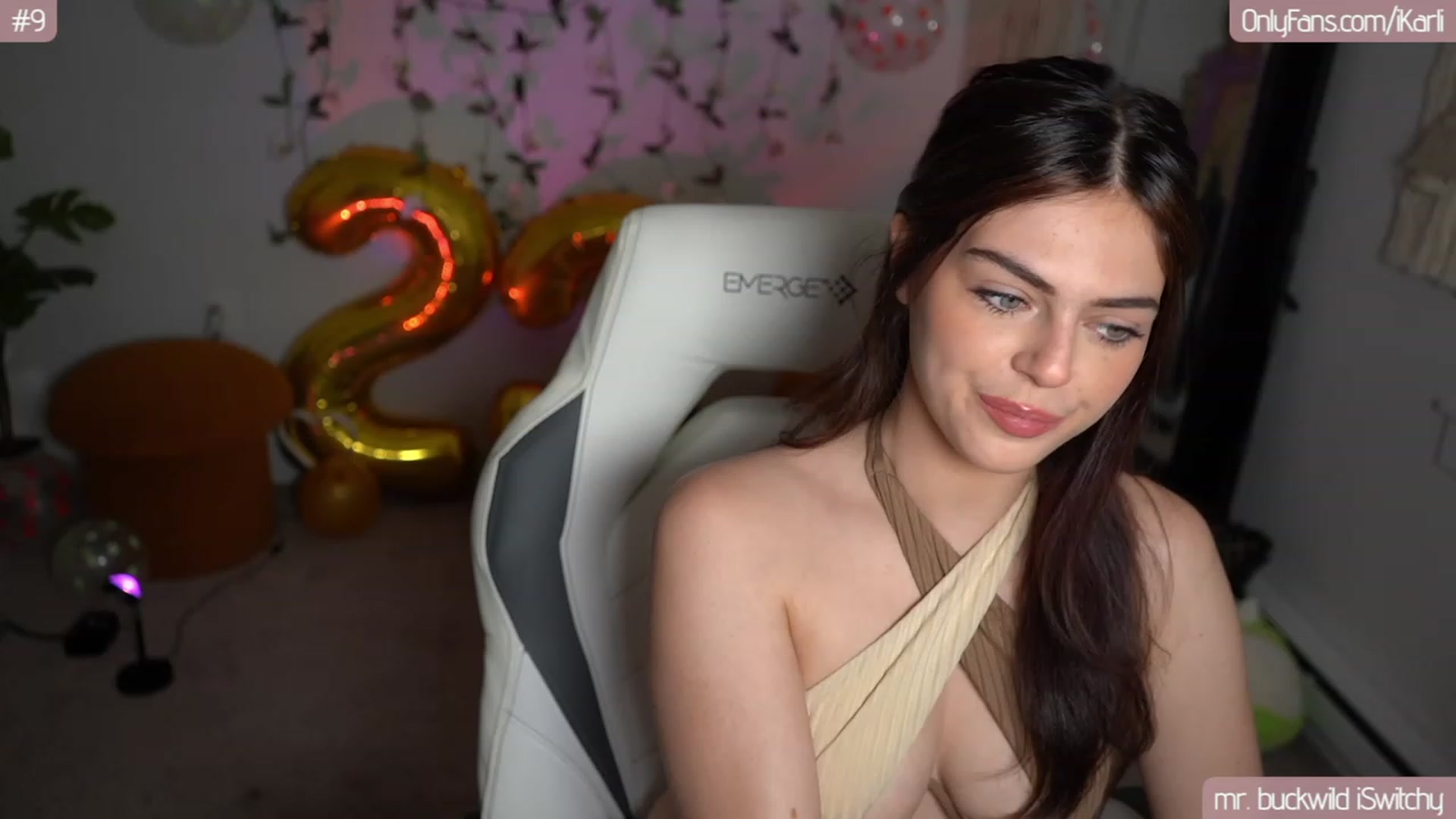 Gallery image thumbnail from iKarli's myfreecams stream on, 08/29/2023, 05:00 image 8 of 20