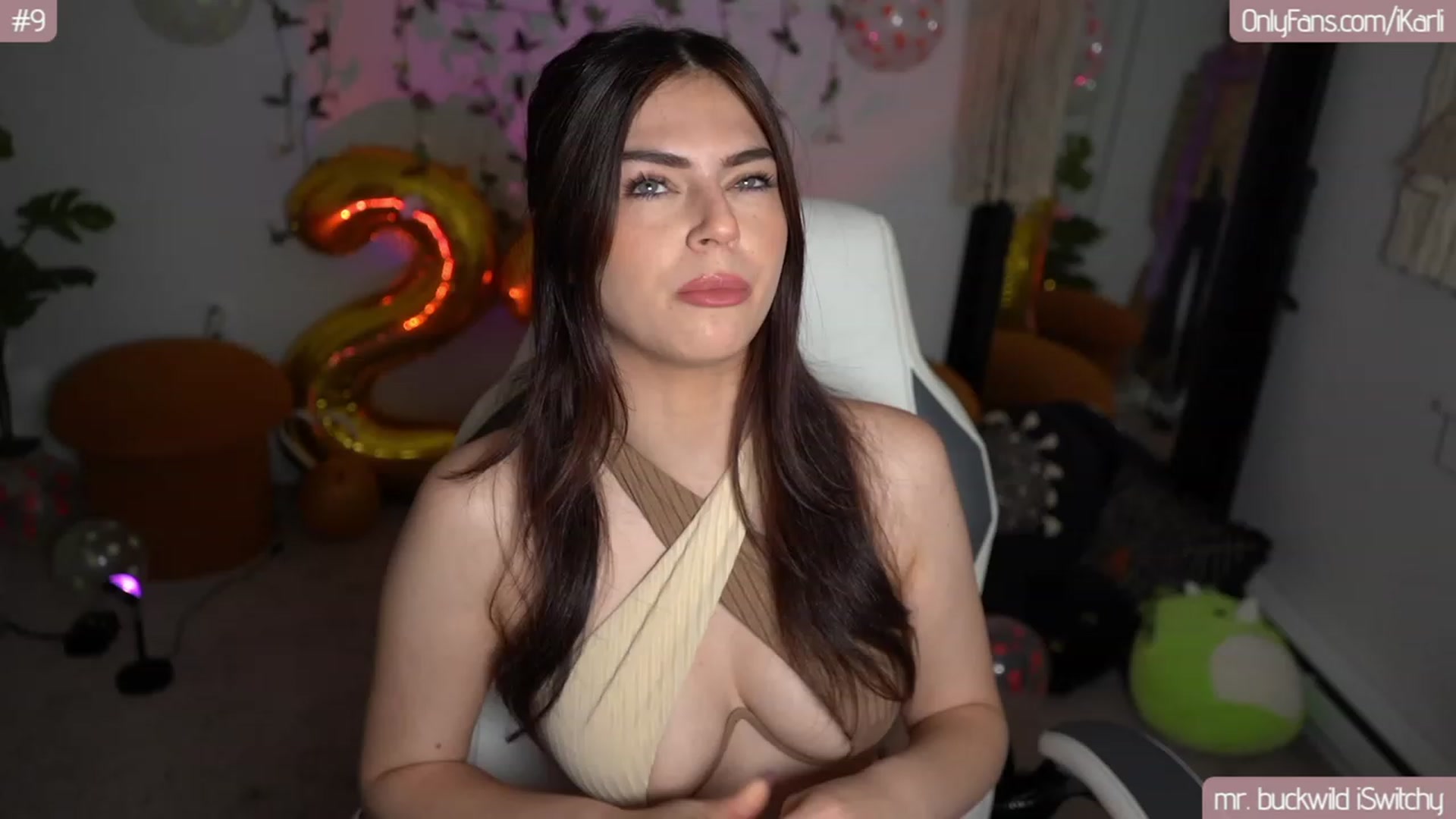 Gallery image thumbnail from iKarli's myfreecams stream on, 08/29/2023, 05:00 image 10 of 20