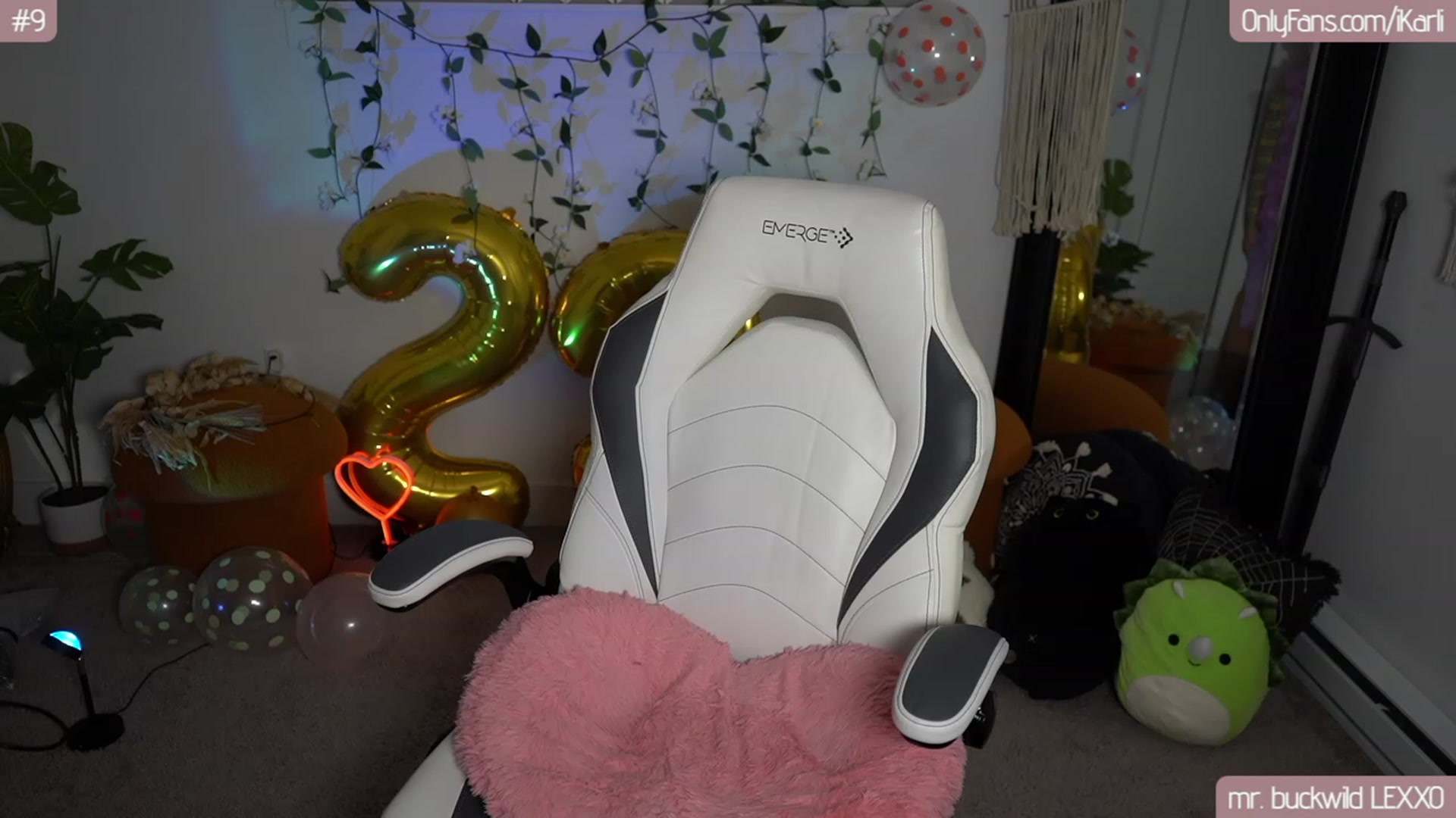 Gallery image thumbnail from iKarli's myfreecams stream on, 08/31/2023, 06:15 image 15 of 20