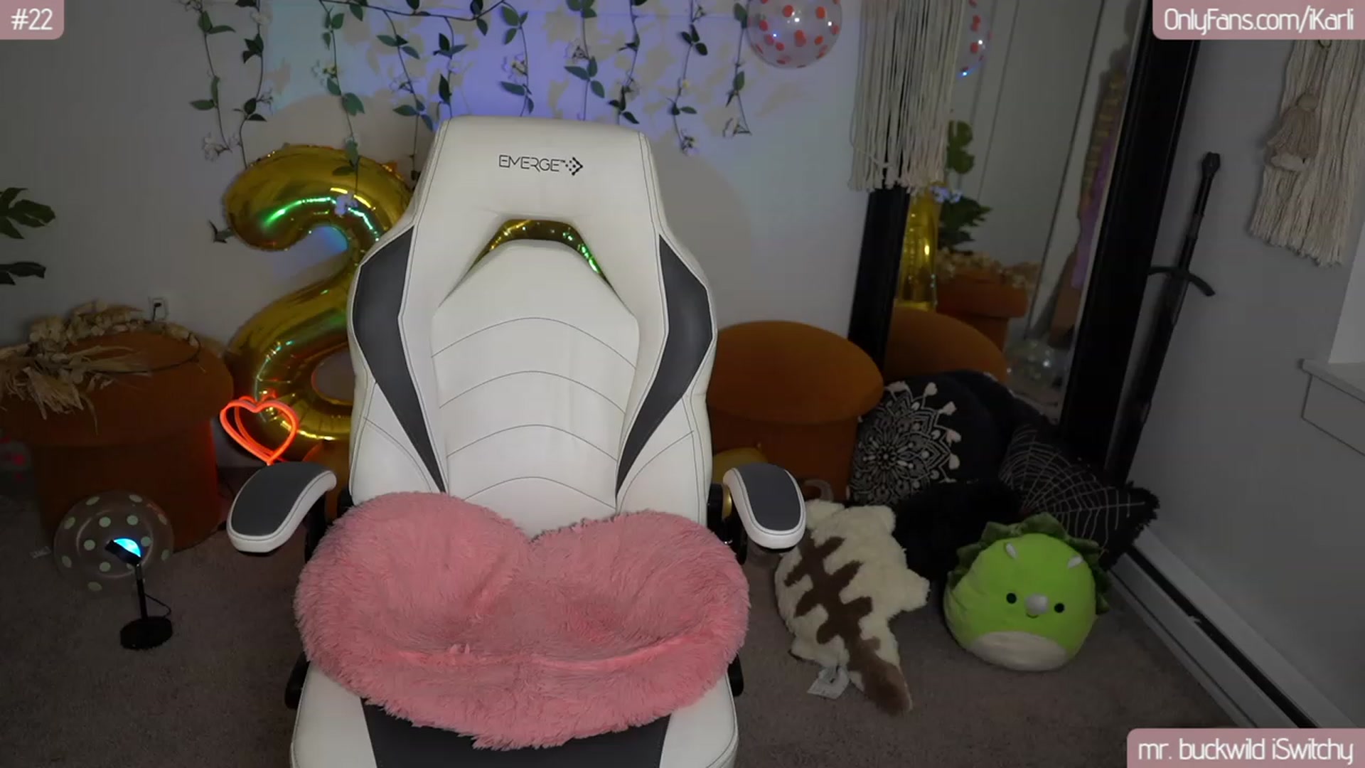 Gallery image thumbnail from iKarli's myfreecams stream on, 09/01/2023, 12:19 image 20 of 20