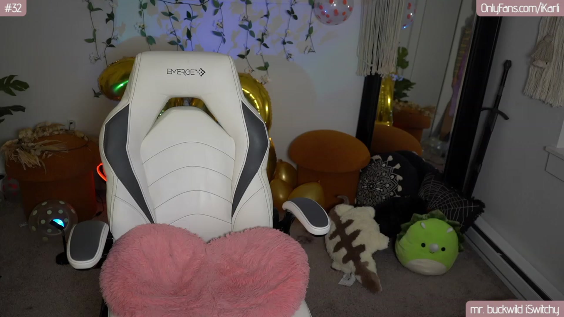 Gallery image thumbnail from iKarli's myfreecams stream on, 09/01/2023, 12:19 image 6 of 20