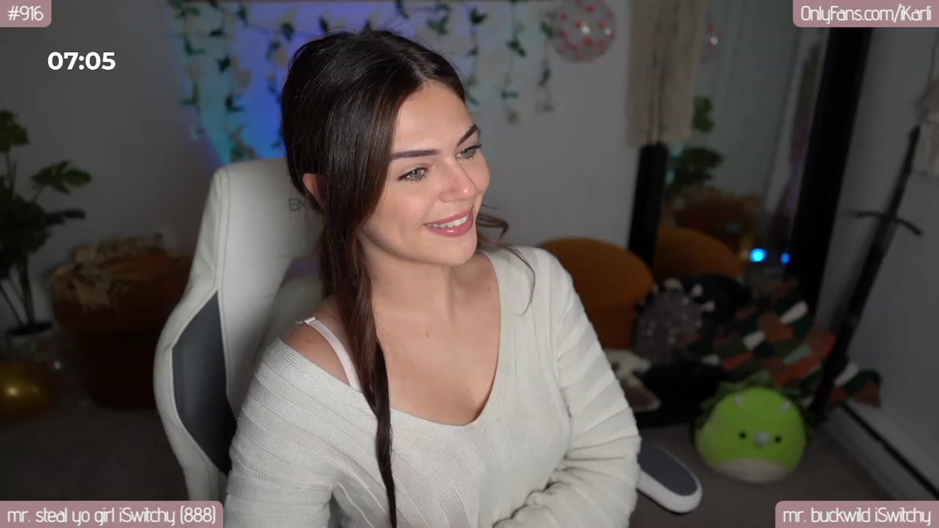 Gallery image thumbnail from iKarli's myfreecams stream on, 09/15/2023, 06:29 image 4 of 20