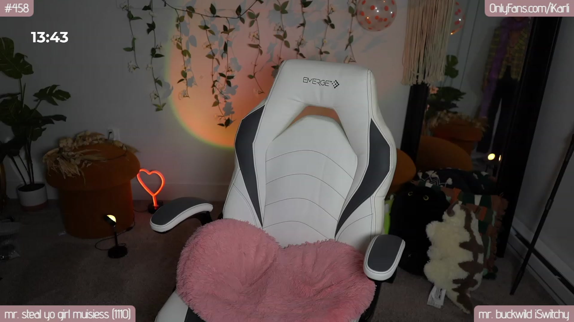Gallery image thumbnail from iKarli's myfreecams stream on, 09/23/2023, 06:28 image 3 of 20
