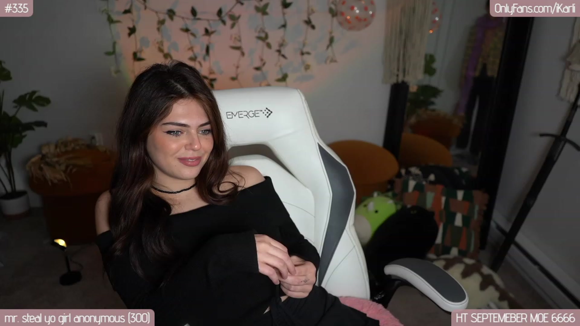 Gallery image thumbnail from iKarli's myfreecams stream on, 09/28/2023, 05:12 image 12 of 20