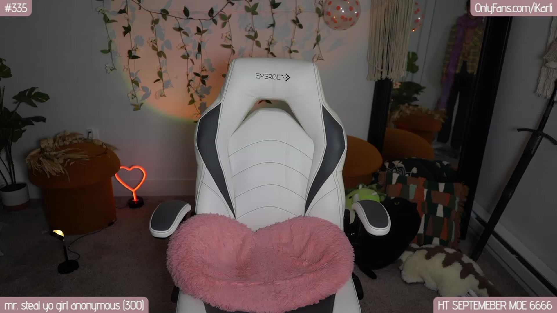 Gallery image thumbnail from iKarli's myfreecams stream on, 09/28/2023, 05:12 image 17 of 20