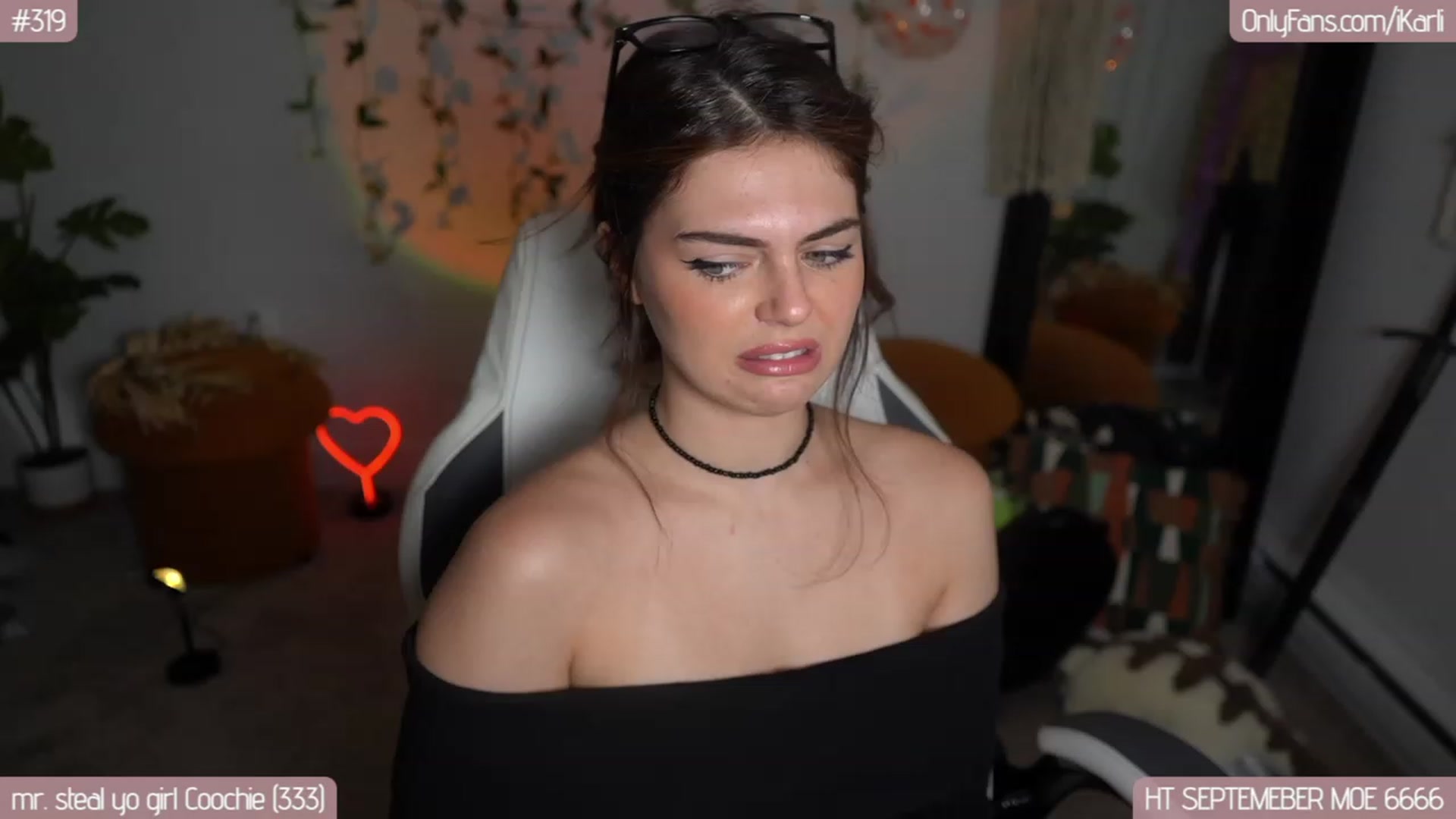 Gallery image thumbnail from iKarli's myfreecams stream on, 09/28/2023, 07:38 image 19 of 20