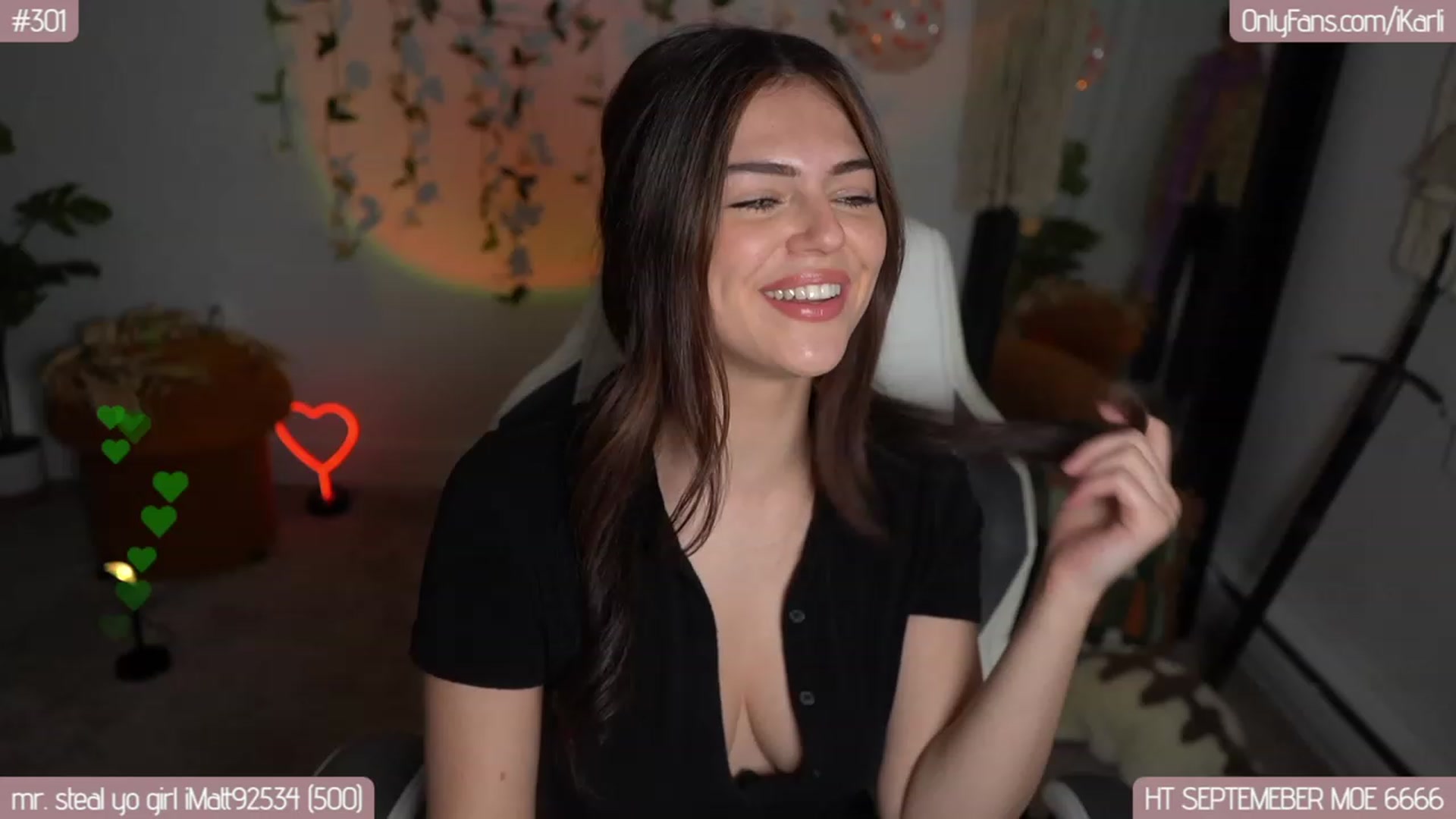 Gallery image thumbnail from iKarli's myfreecams stream on, 09/29/2023, 07:01 image 17 of 20