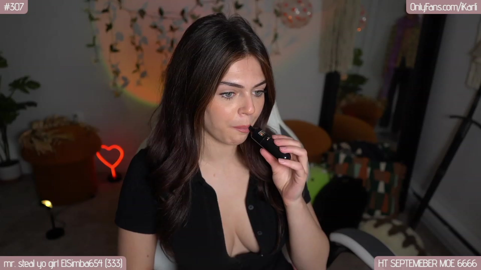 Gallery image thumbnail from iKarli's myfreecams stream on, 09/29/2023, 07:01 image 11 of 20