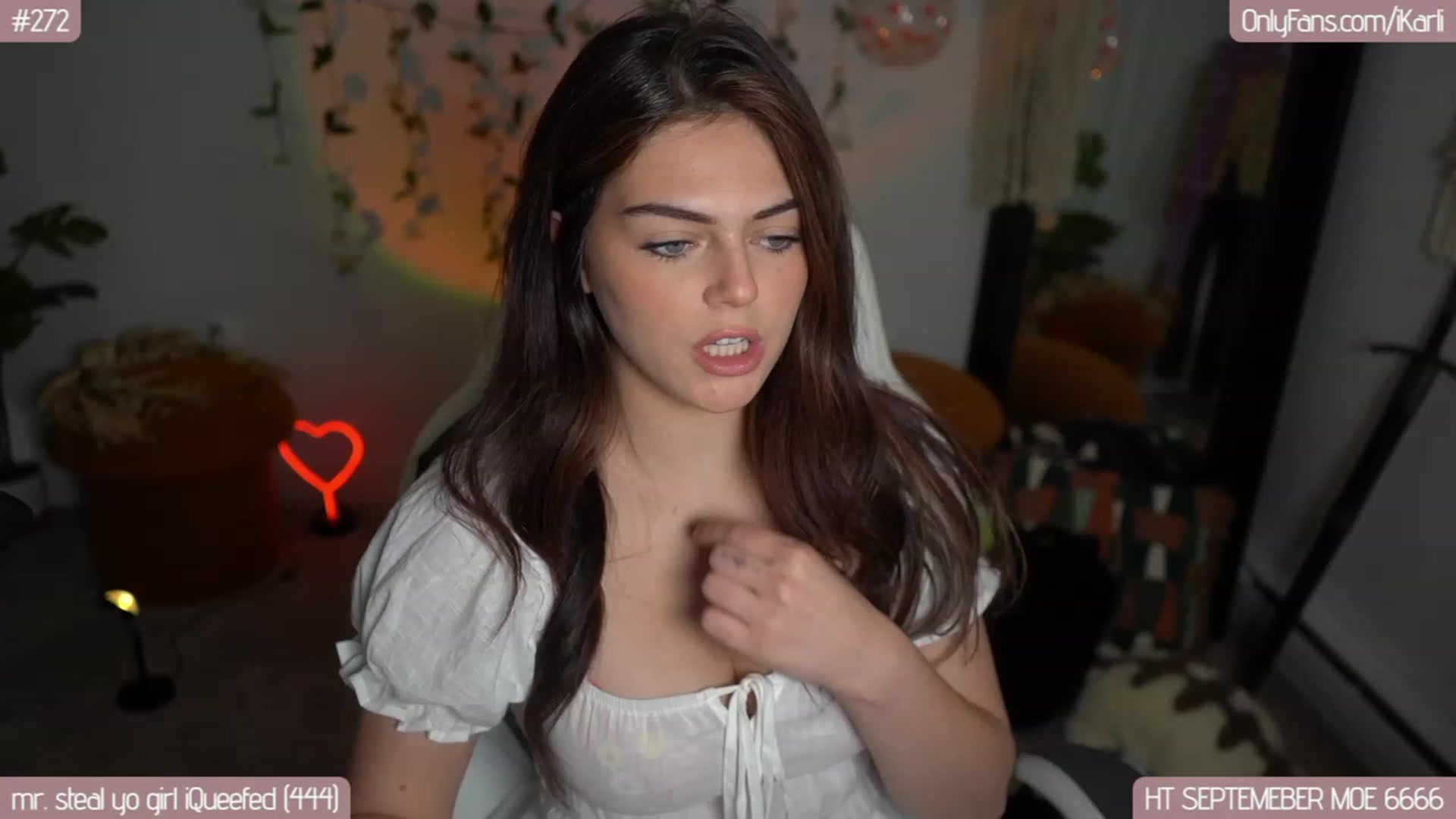 Gallery image thumbnail from iKarli's myfreecams stream on, 09/30/2023, 05:28 image 1 of 20