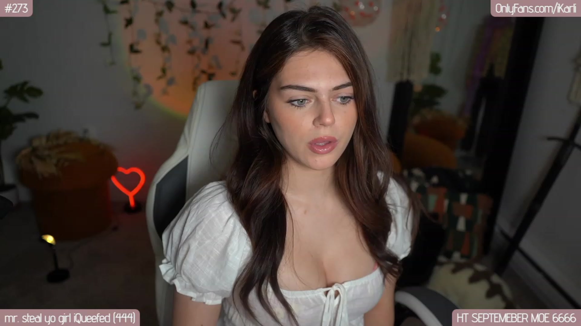 Gallery image thumbnail from iKarli's myfreecams stream on, 09/30/2023, 05:28 image 4 of 20