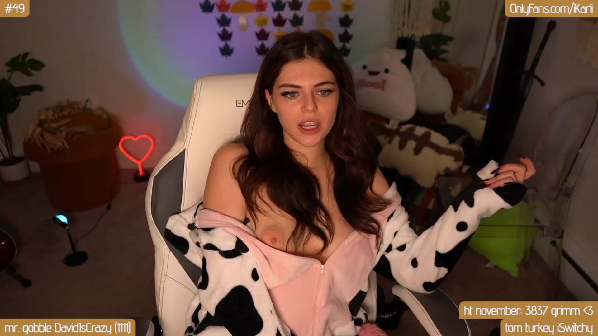Gallery image thumbnail from iKarli's myfreecams stream on, 11/04/2023, 15:02 image 4 of 20