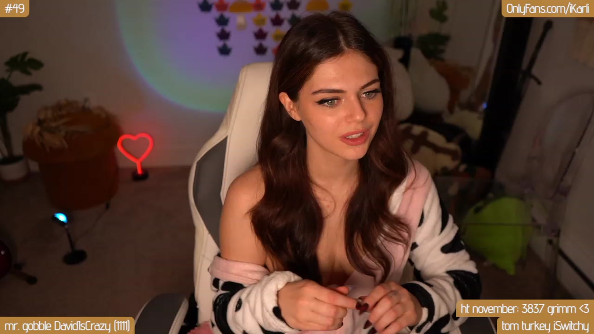 Gallery image thumbnail from iKarli's myfreecams stream on, 11/04/2023, 15:02 image 5 of 20