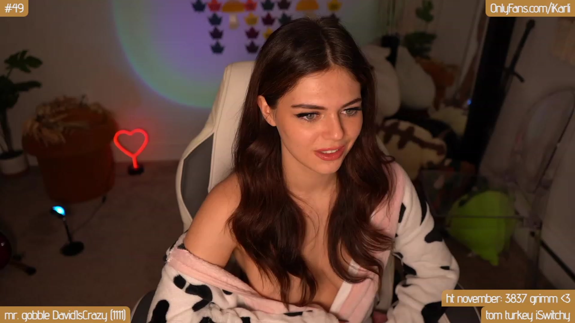 Gallery image thumbnail from iKarli's myfreecams stream on, 11/04/2023, 15:02 image 6 of 20