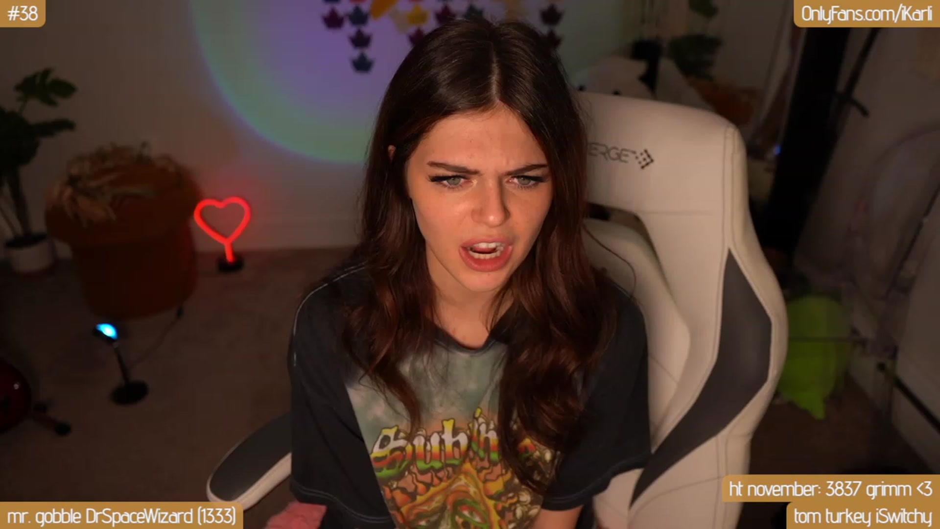 Gallery image thumbnail from iKarli's myfreecams stream on, 11/04/2023, 15:14 image 17 of 20