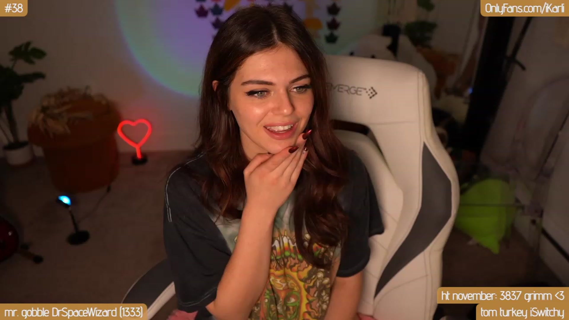Gallery image thumbnail from iKarli's myfreecams stream on, 11/04/2023, 15:14 image 15 of 20