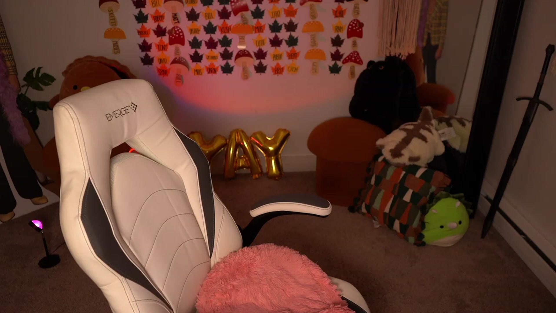 Gallery image thumbnail from iKarli's myfreecams stream on, 11/18/2023, 10:35 image 1 of 20