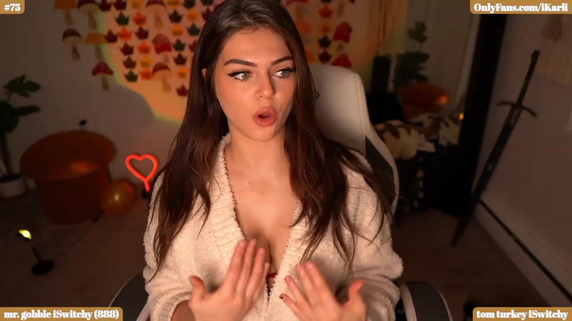 Gallery image thumbnail from iKarli's myfreecams stream on, 12/01/2023, 07:43 image 6 of 20