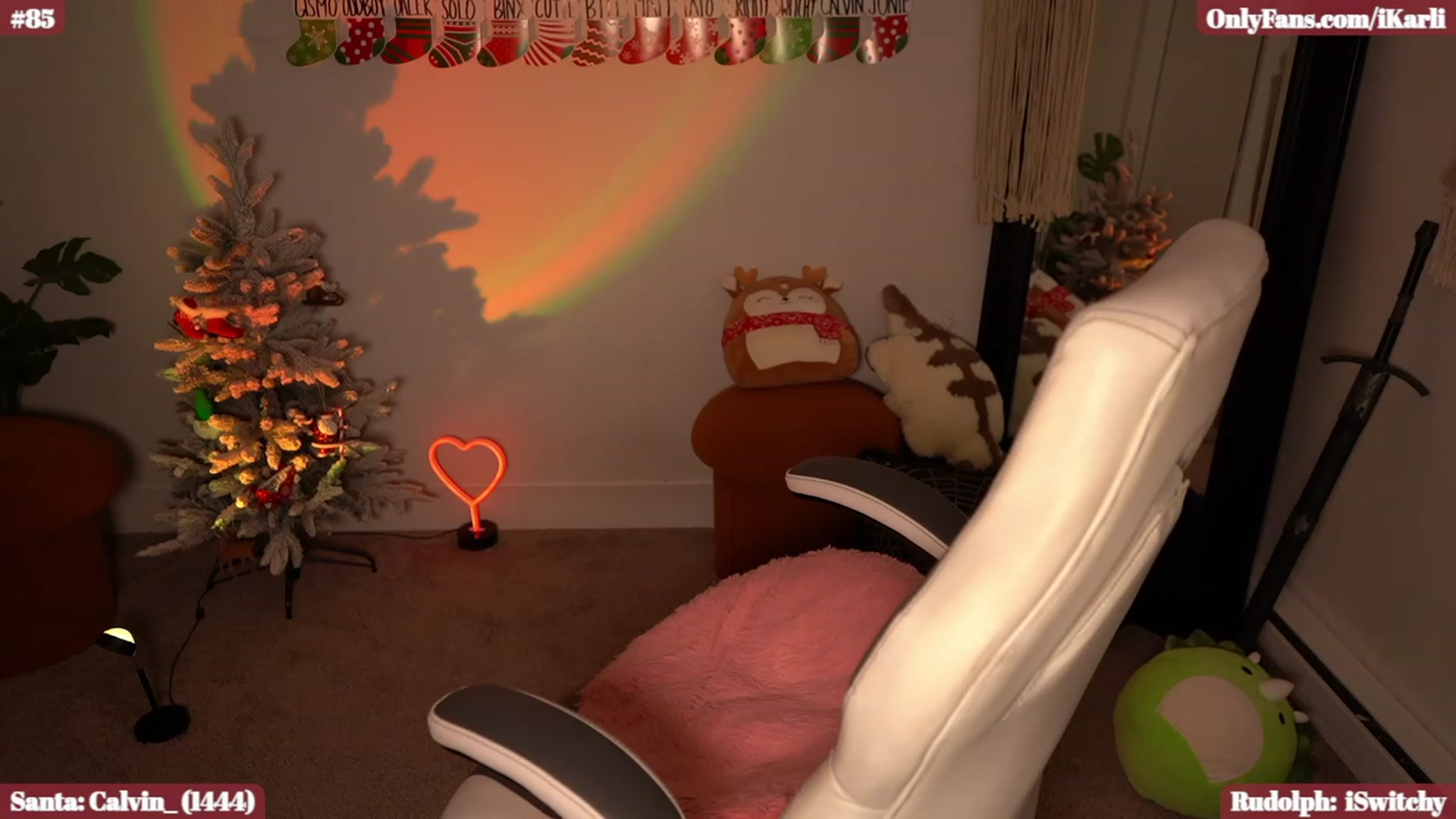 Gallery image thumbnail from iKarli's myfreecams stream on, 12/03/2023, 10:50 image 16 of 20