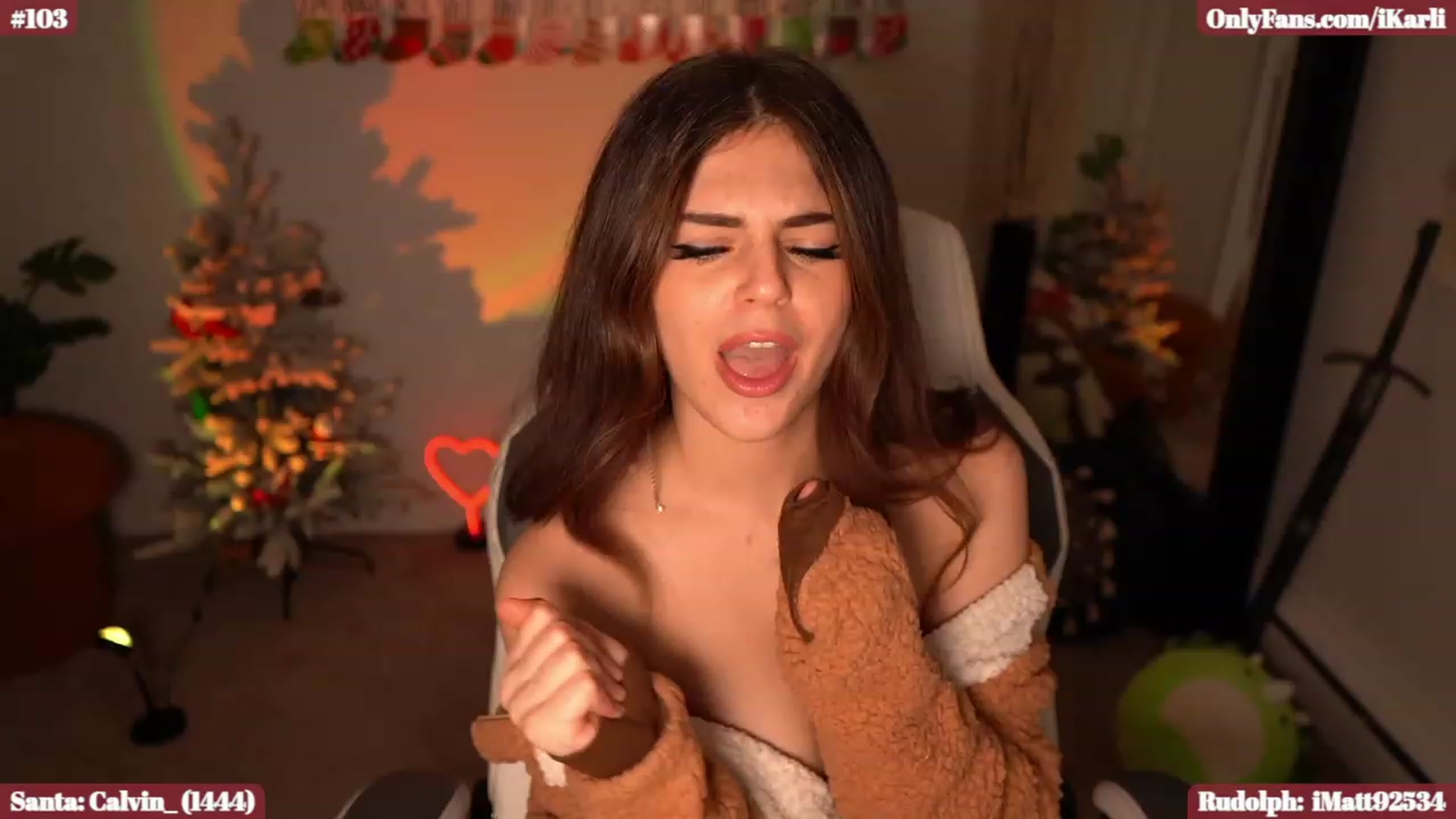 Gallery image thumbnail from iKarli's myfreecams stream on, 12/03/2023, 10:50 image 10 of 20