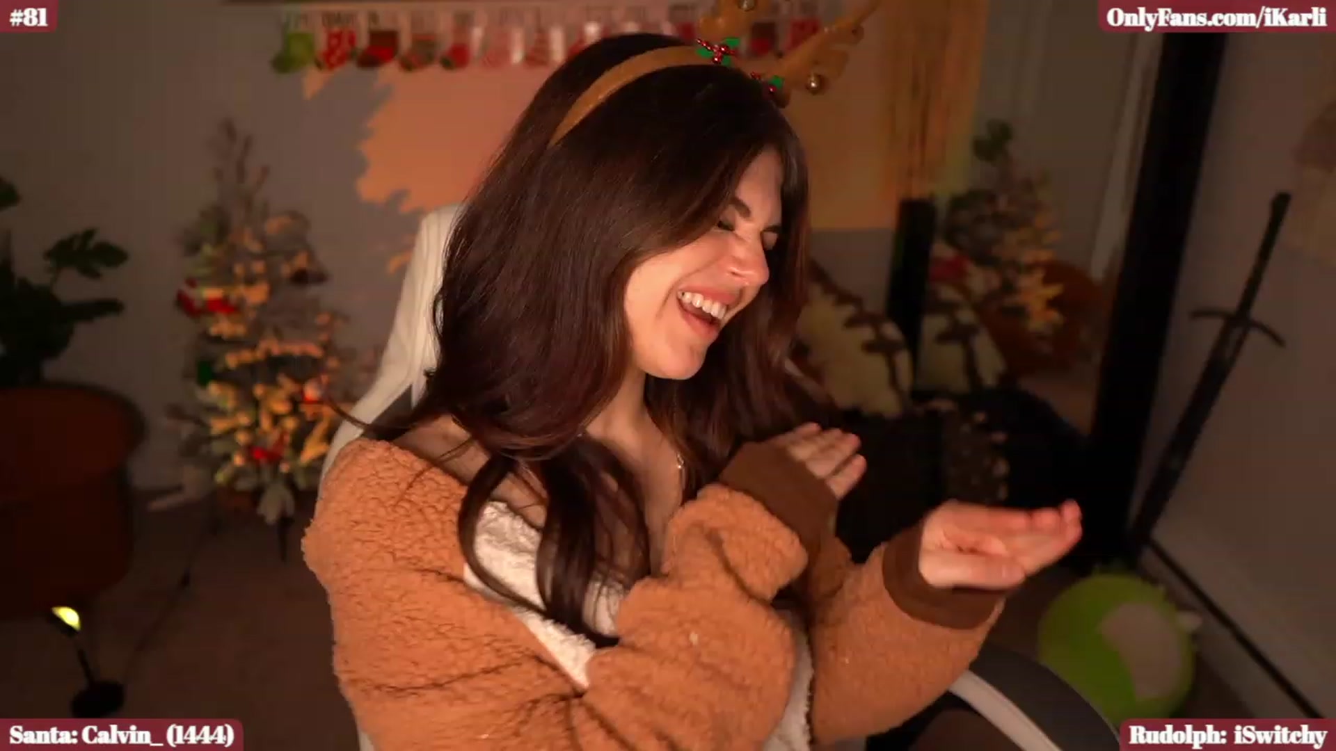 Gallery image thumbnail from iKarli's myfreecams stream on, 12/03/2023, 11:30 image 8 of 20