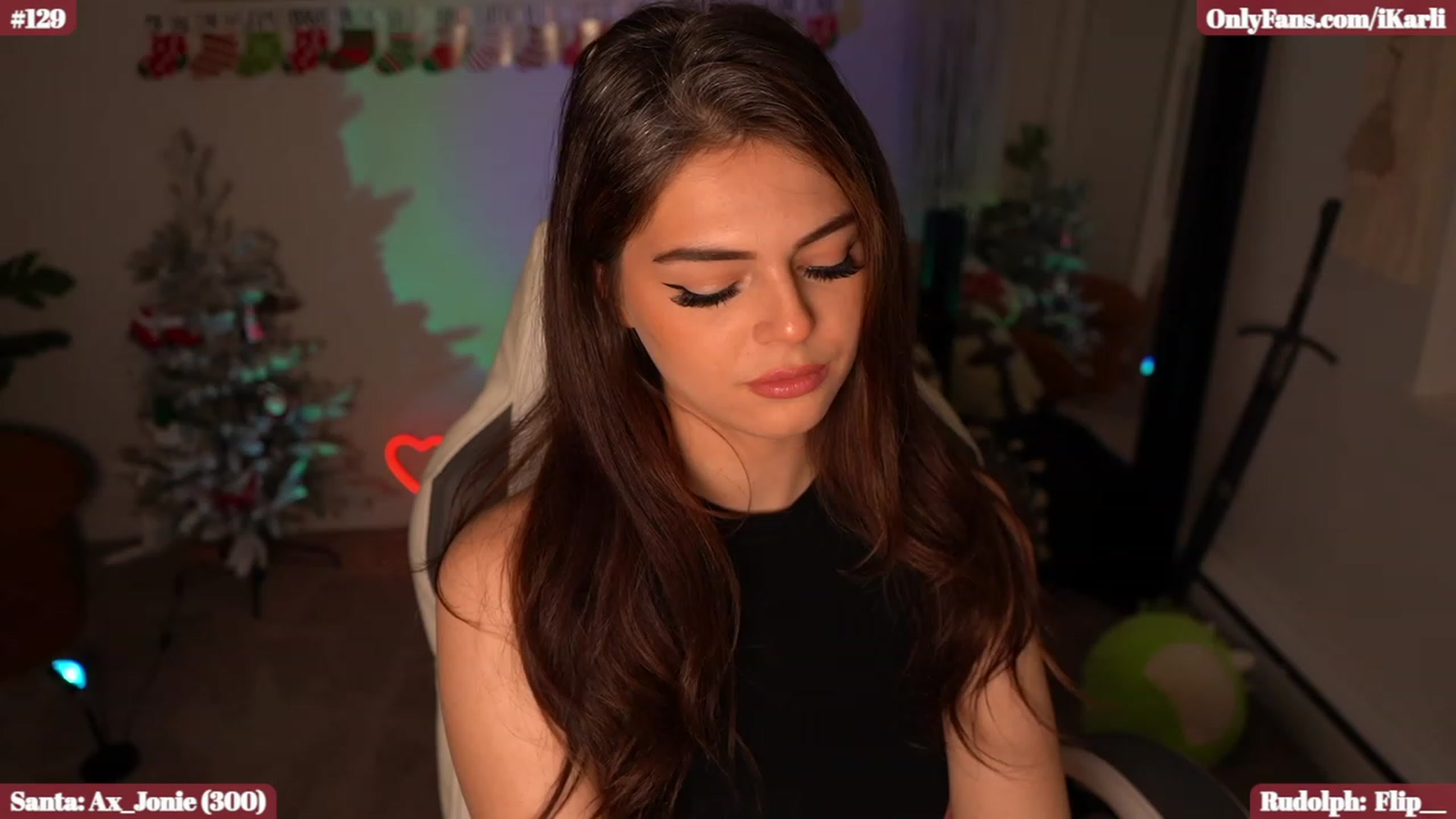 Gallery image thumbnail from iKarli's myfreecams stream on, 12/05/2023, 08:11 image 12 of 20