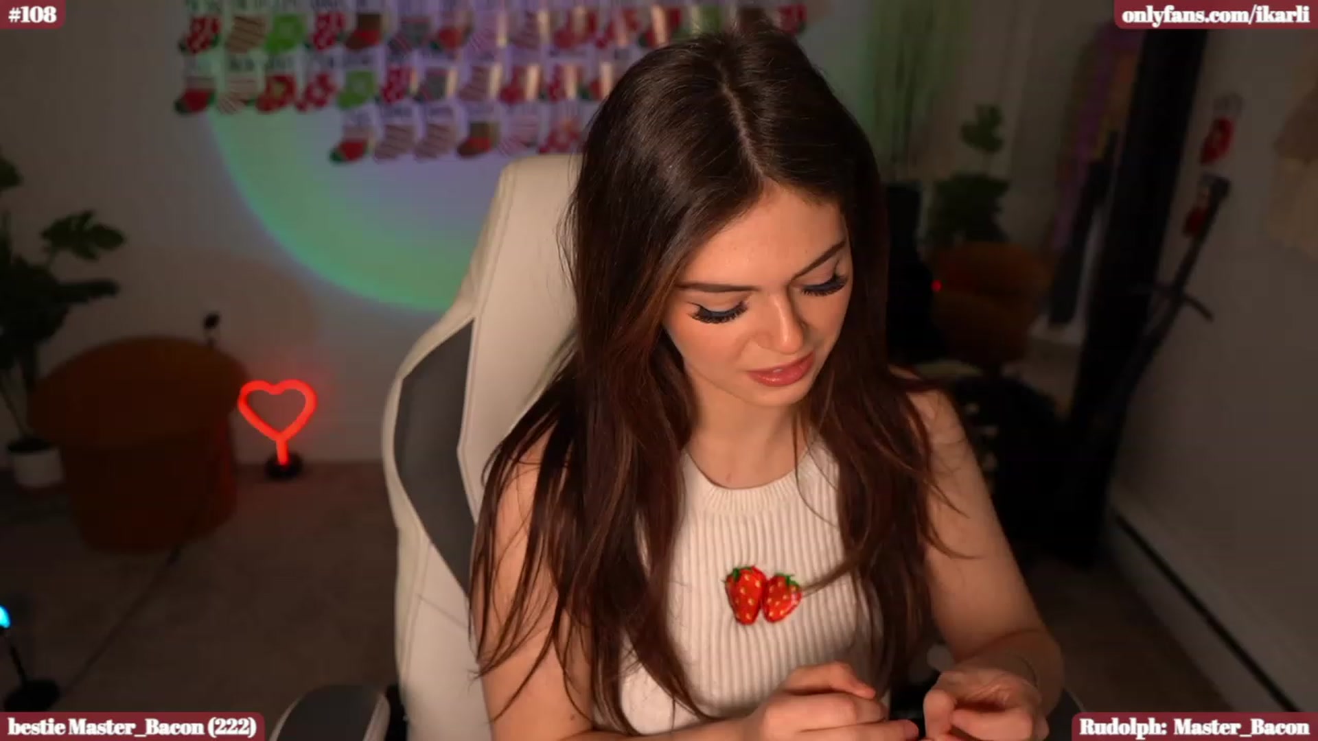 Gallery image thumbnail from iKarli's myfreecams stream on, 12/29/2023, 04:33 image 18 of 20