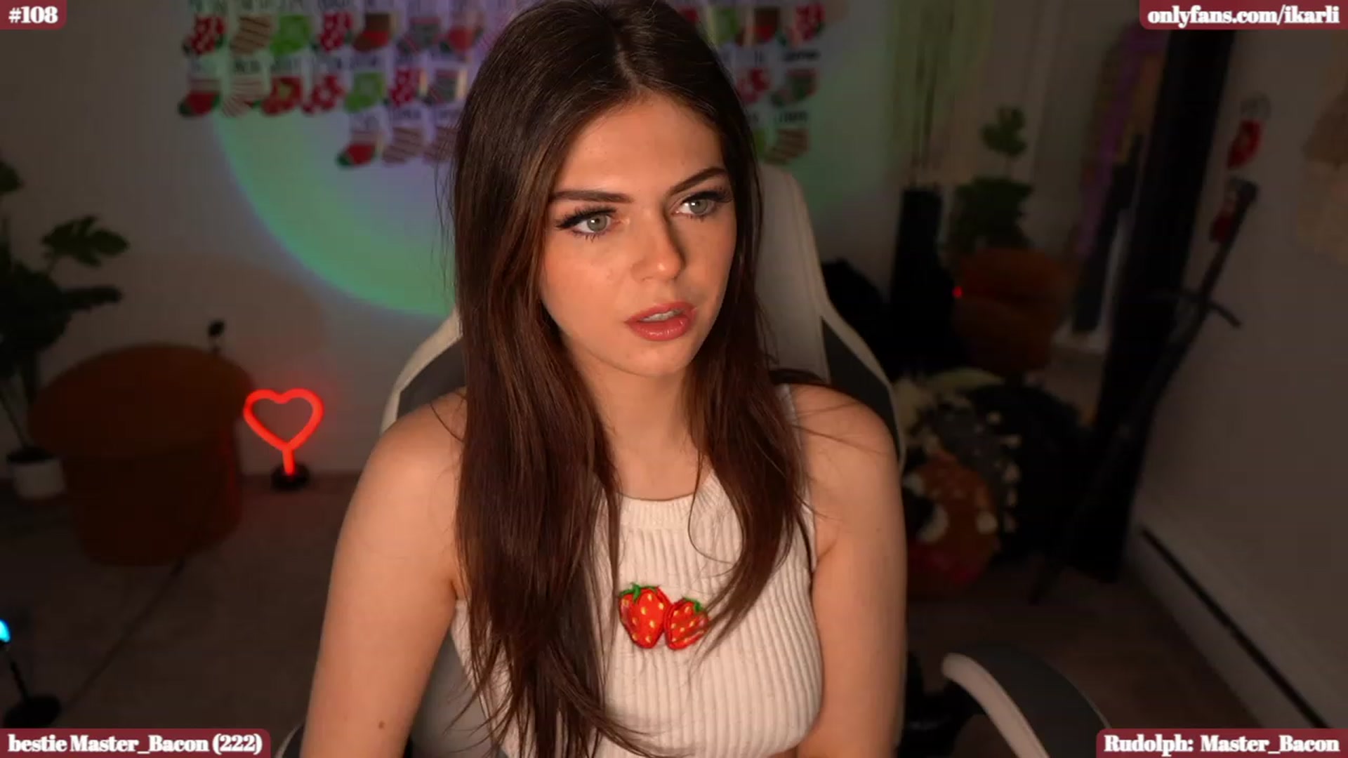 Gallery image thumbnail from iKarli's myfreecams stream on, 12/29/2023, 04:33 image 17 of 20