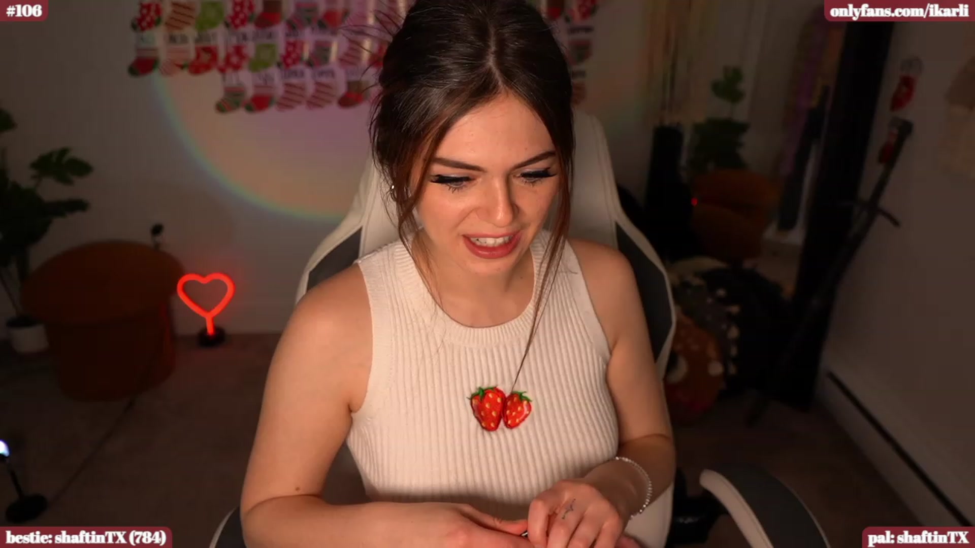 Gallery image thumbnail from iKarli's myfreecams stream on, 12/29/2023, 09:17 image 3 of 20