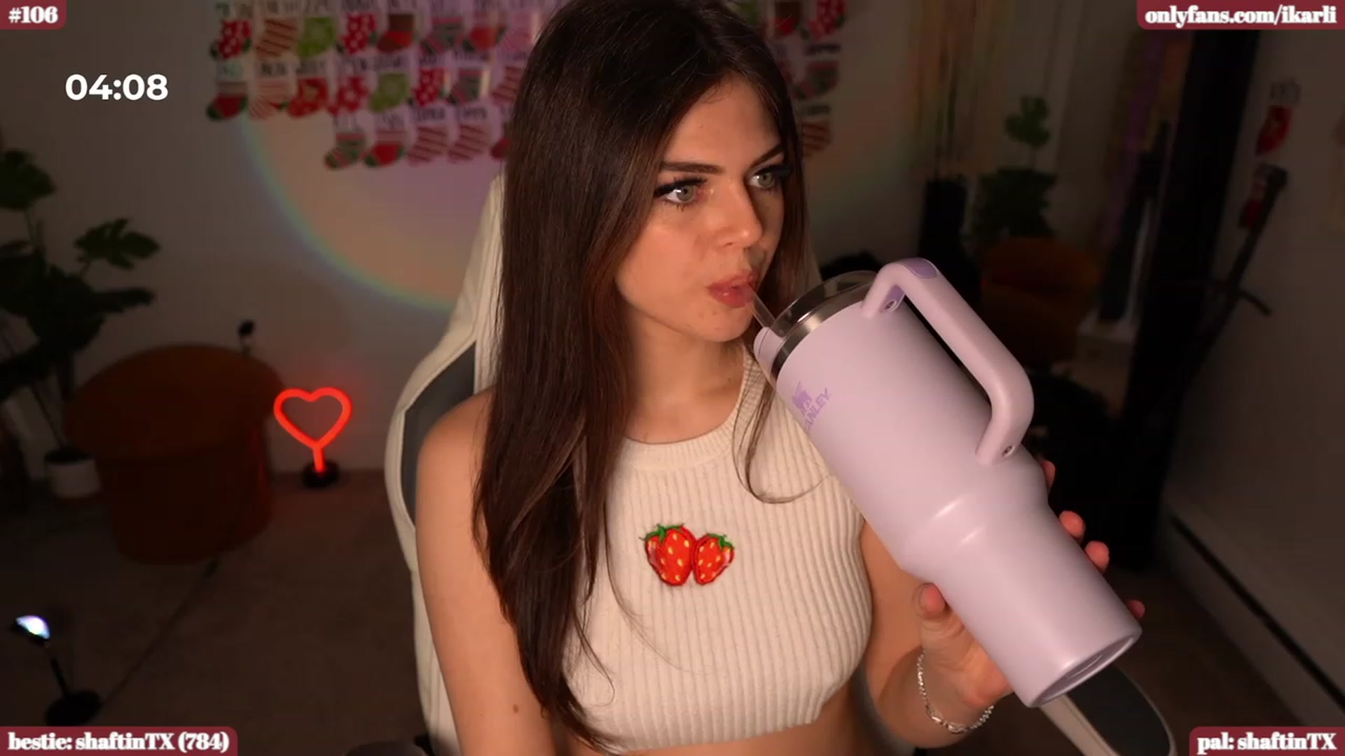 Gallery image thumbnail from iKarli's myfreecams stream on, 12/29/2023, 09:35 image 12 of 20