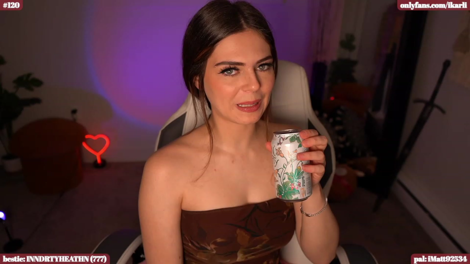 Gallery image thumbnail from iKarli's myfreecams stream on, 01/06/2024, 05:38 image 6 of 20