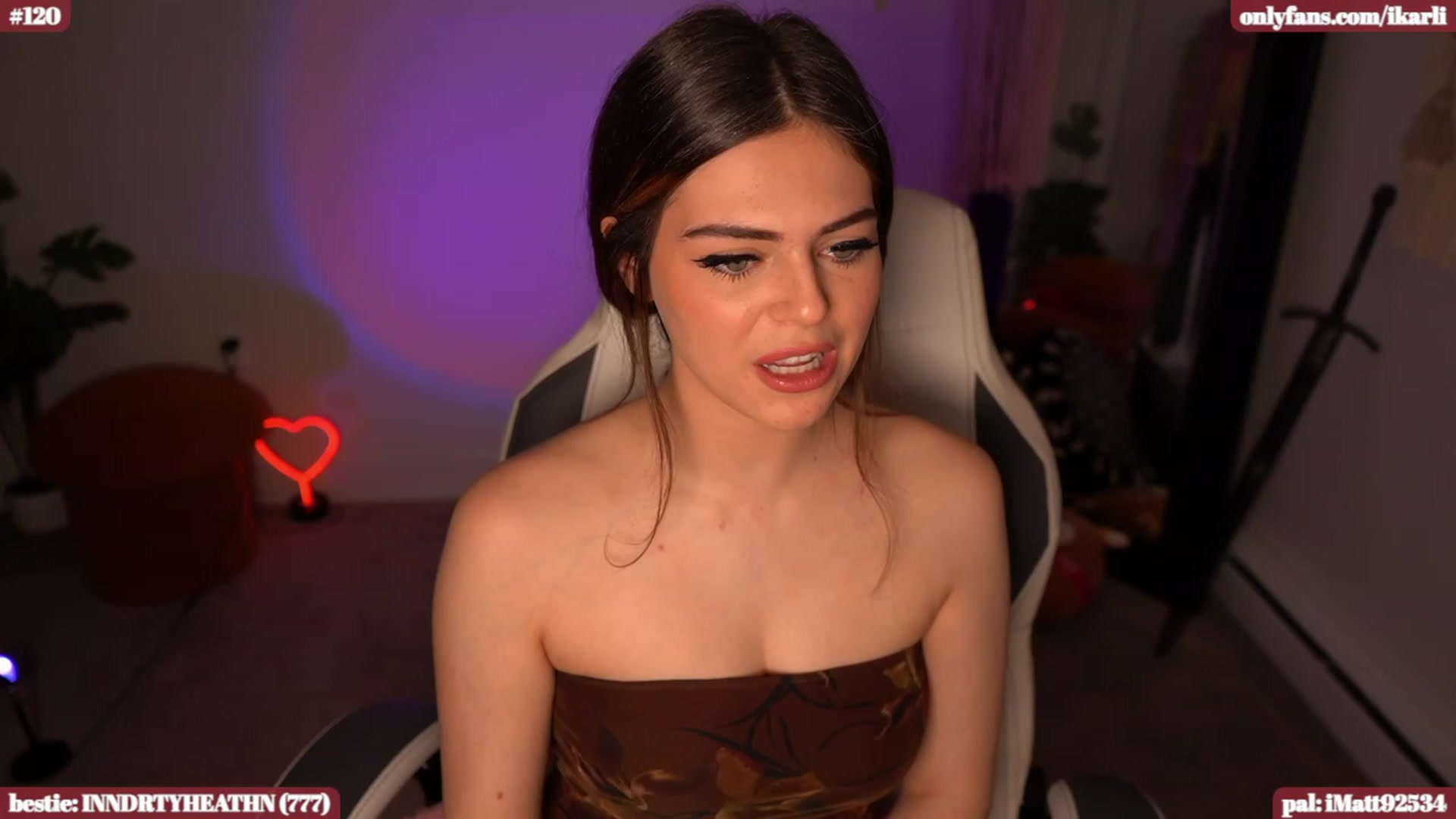 Gallery image thumbnail from iKarli's myfreecams stream on, 01/06/2024, 05:38 image 9 of 20
