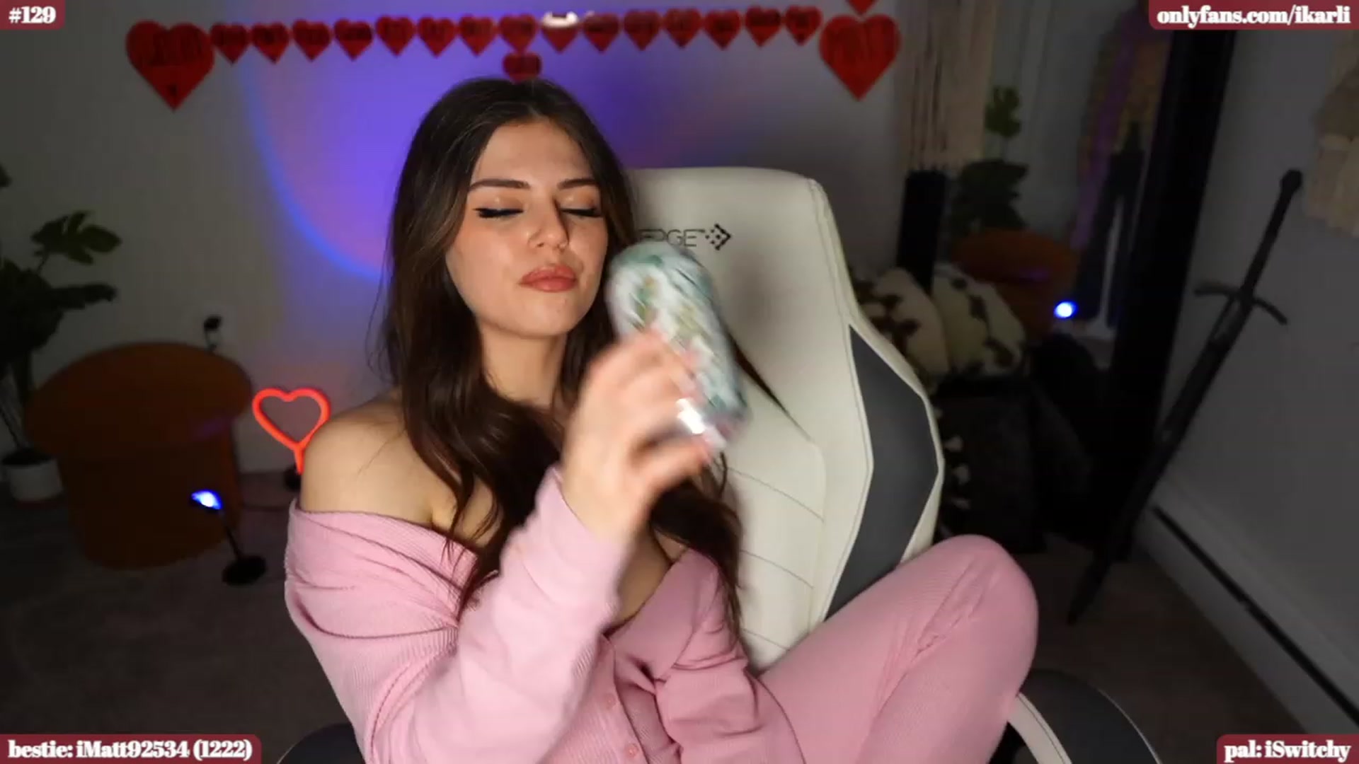 Gallery image thumbnail from iKarli's myfreecams stream on, 02/10/2024, 12:16 image 20 of 20