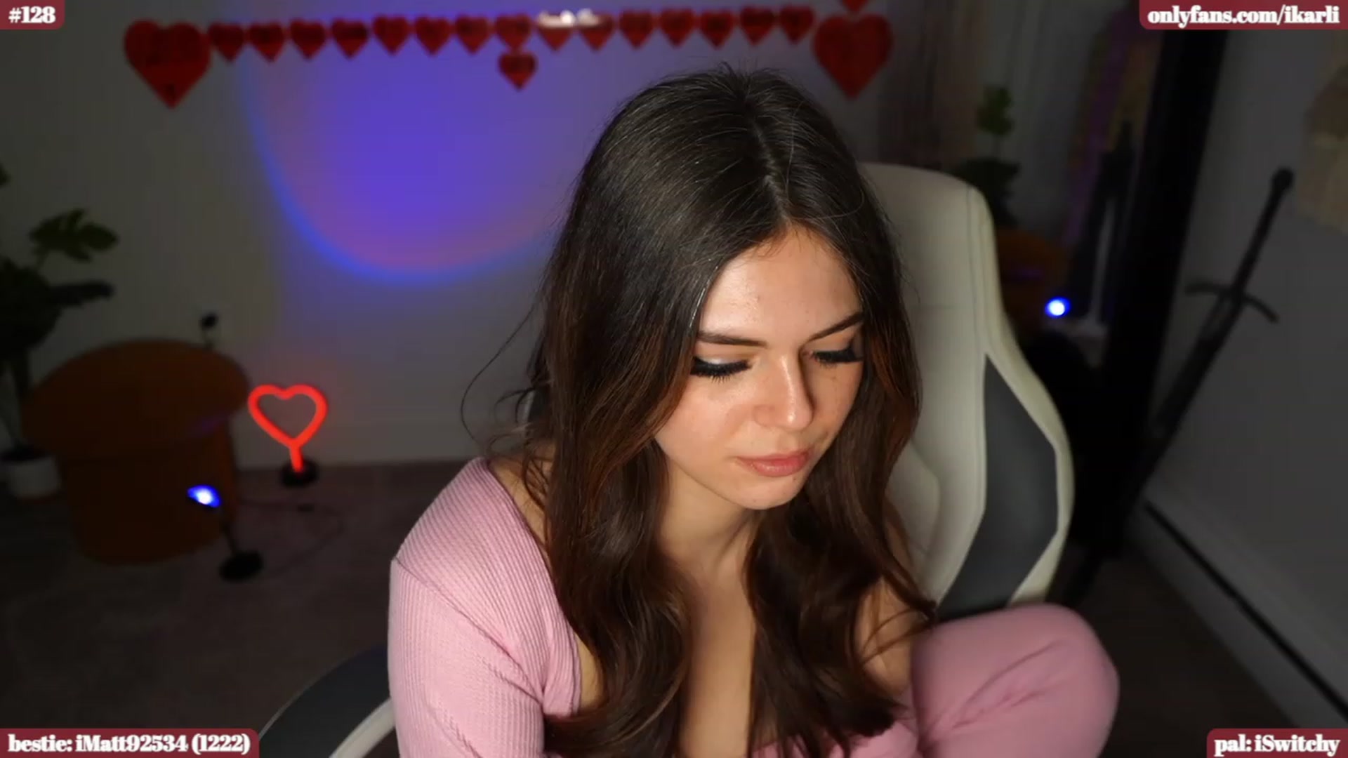 Gallery image thumbnail from iKarli's myfreecams stream on, 02/10/2024, 12:16 image 18 of 20