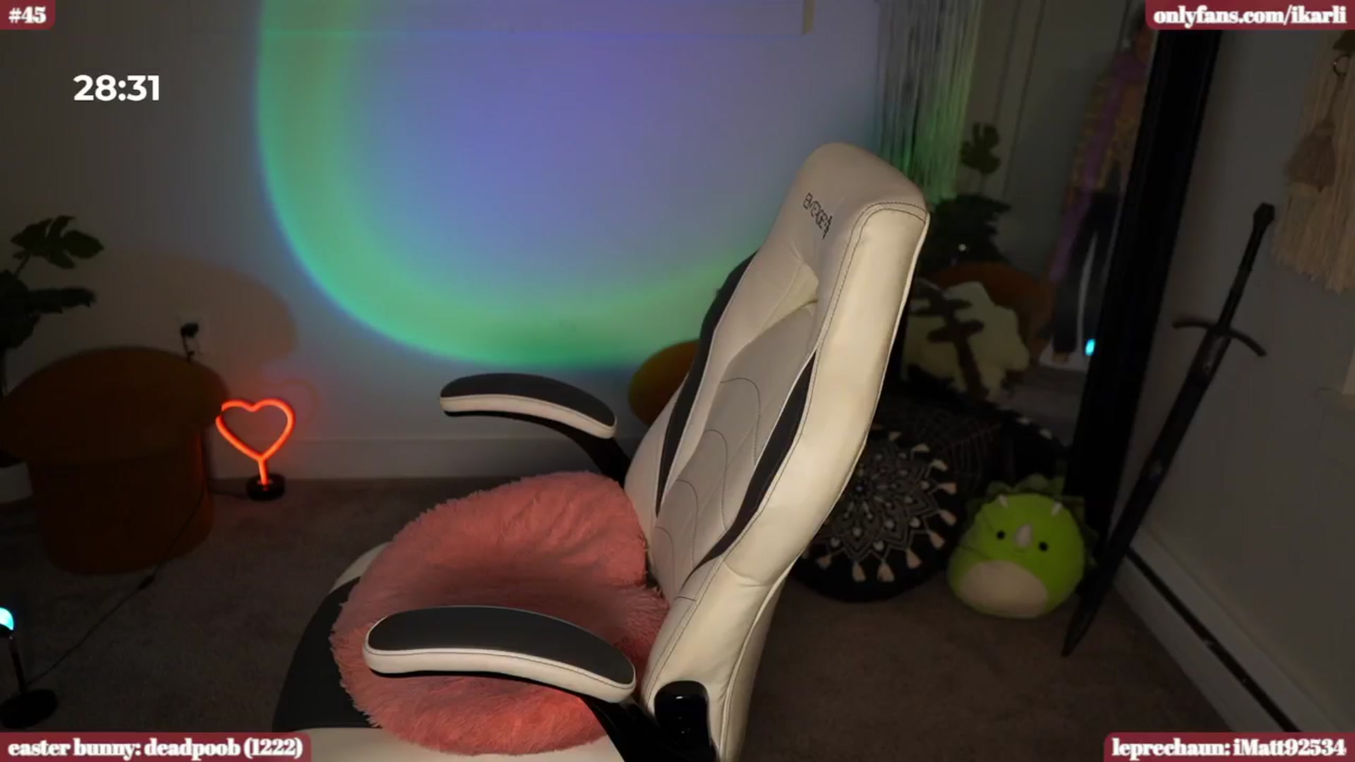 Gallery image thumbnail from iKarli's myfreecams stream on, 03/09/2024, 09:12 image 13 of 20