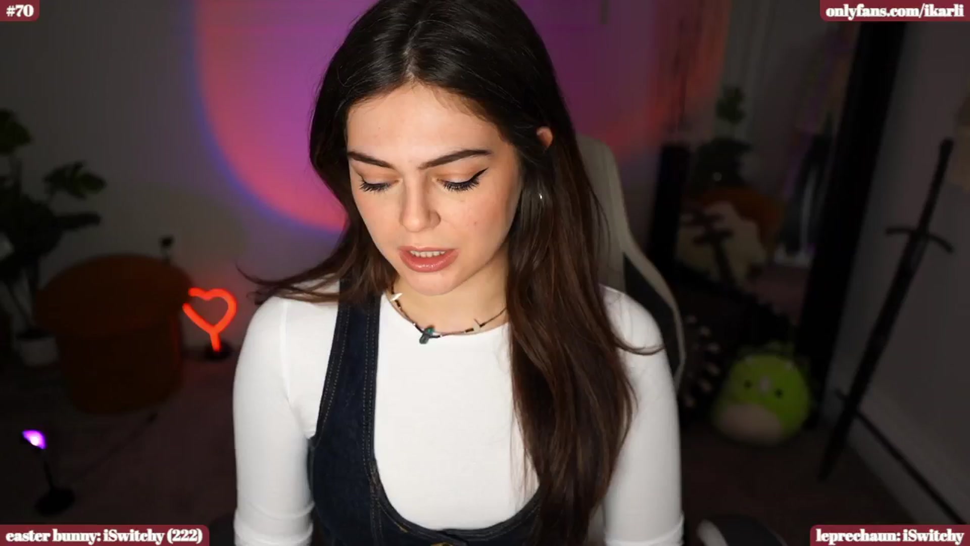 Gallery image thumbnail from iKarli's myfreecams stream on, 03/15/2024, 04:38 image 4 of 20