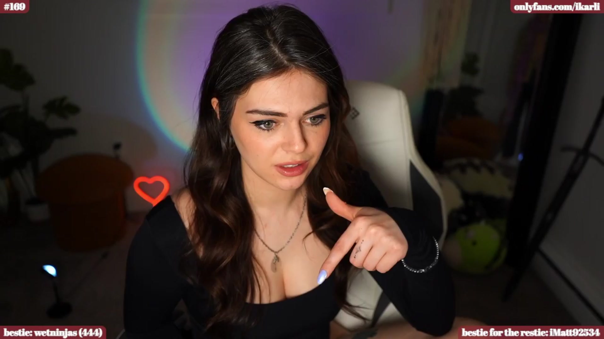 Gallery image thumbnail from iKarli's myfreecams stream on, 04/11/2024, 07:52 image 14 of 20