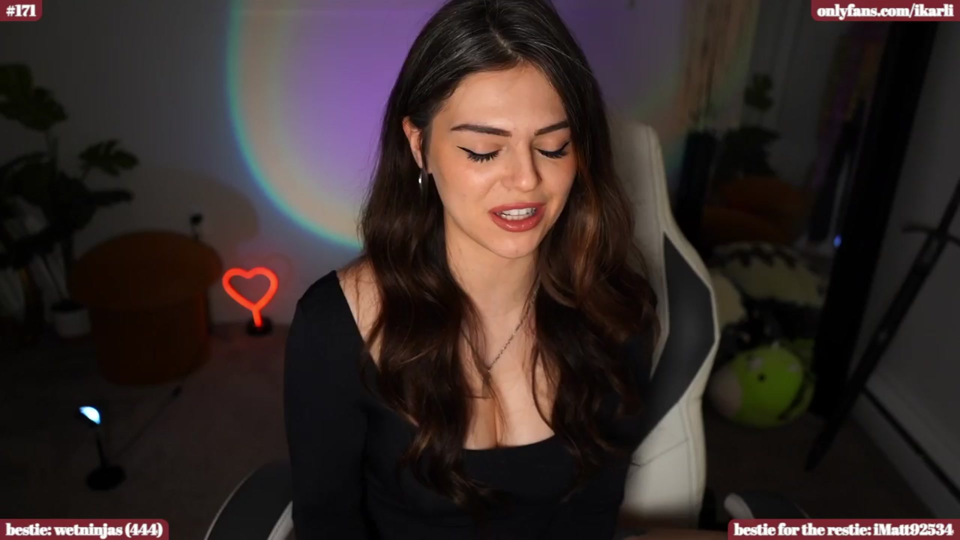 Gallery image thumbnail from iKarli's myfreecams stream on, 04/11/2024, 07:52 image 2 of 20
