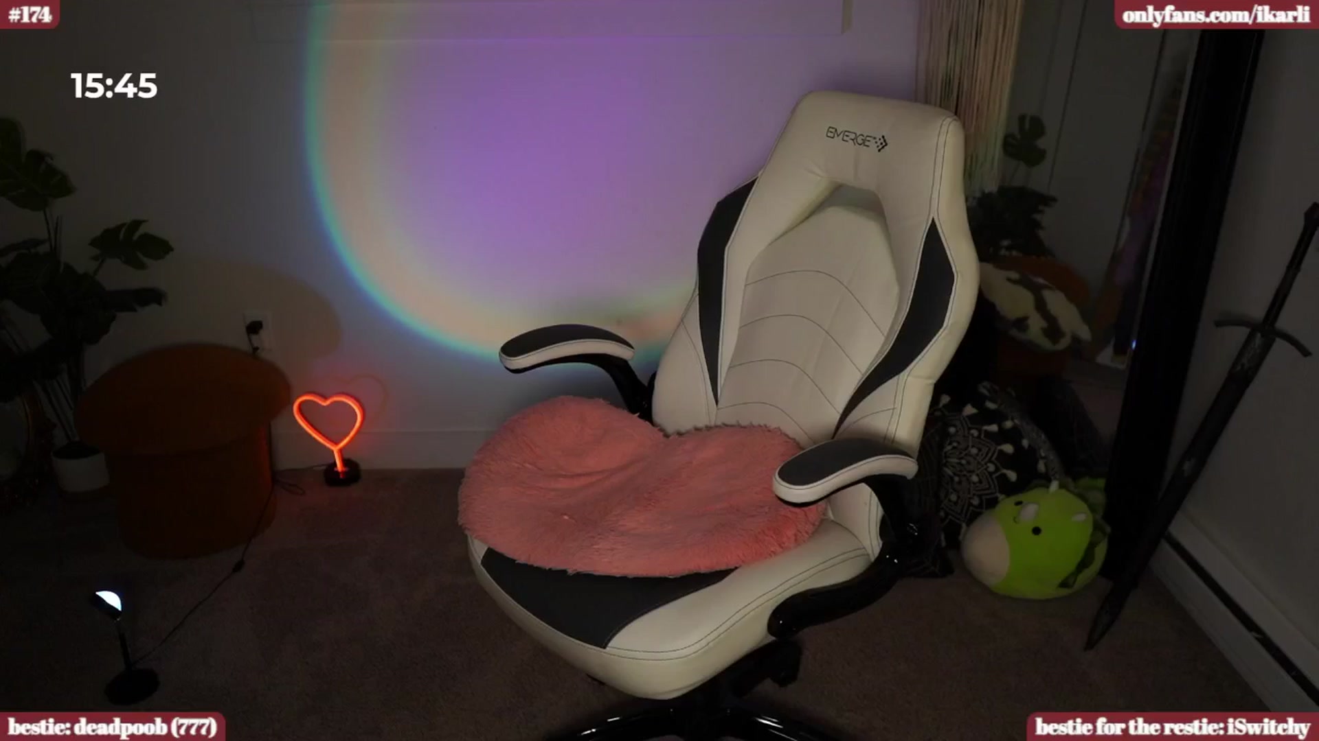 Gallery image thumbnail from iKarli's myfreecams stream on, 04/27/2024, 06:12 image 2 of 20