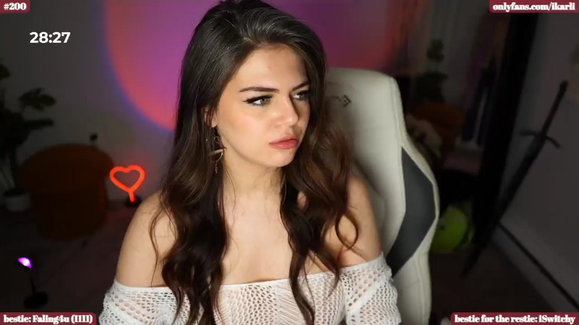 Gallery image thumbnail from iKarli's myfreecams stream on, 05/11/2024, 09:18 image 12 of 20