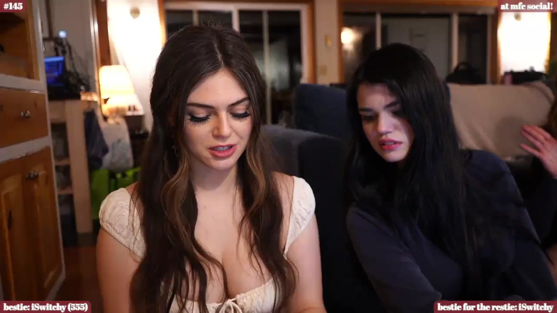 Gallery image thumbnail from iKarli's myfreecams stream on, 05/29/2024, 09:24 image 7 of 20