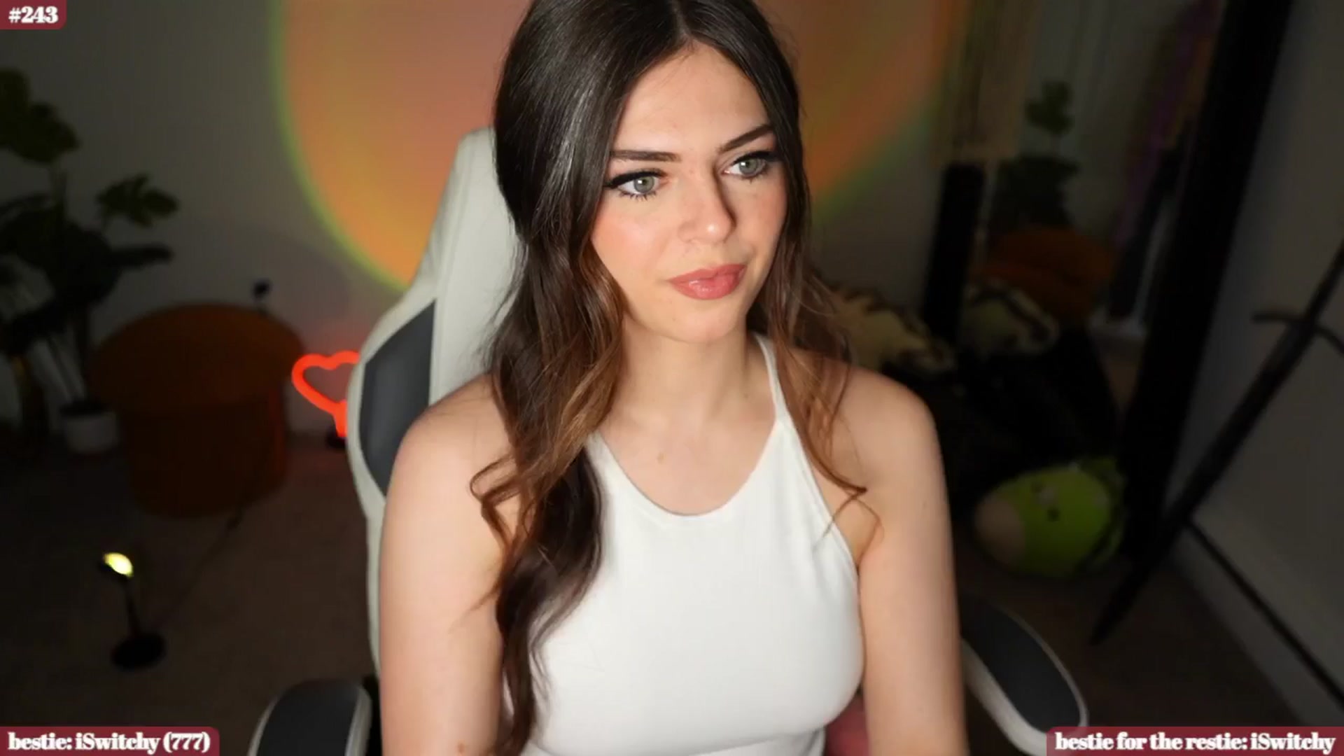 Gallery image thumbnail from iKarli's myfreecams stream on, 06/22/2024, 08:46 image 2 of 20