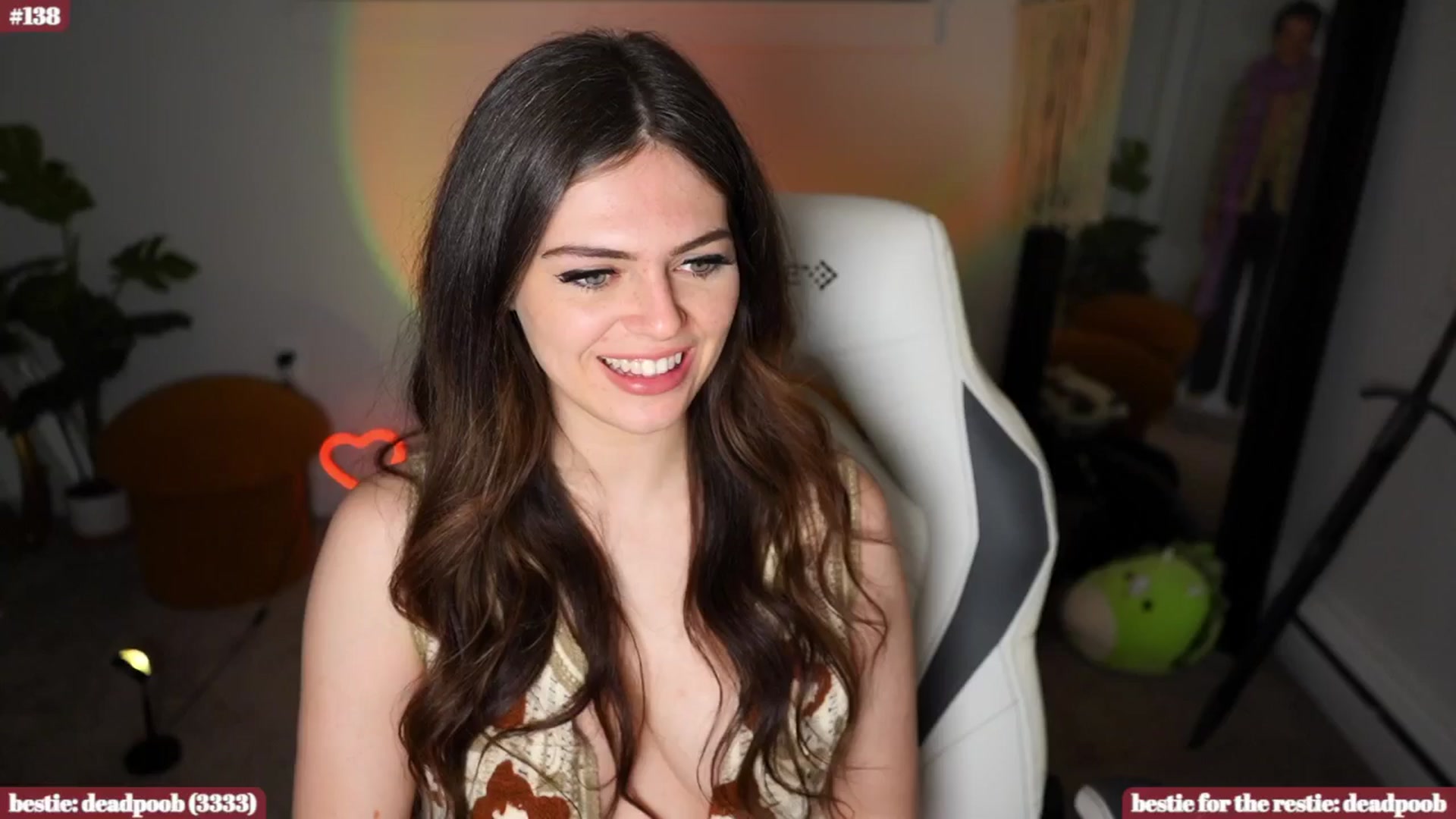 Gallery image thumbnail from iKarli's myfreecams stream on, 06/26/2024, 10:25 image 16 of 20