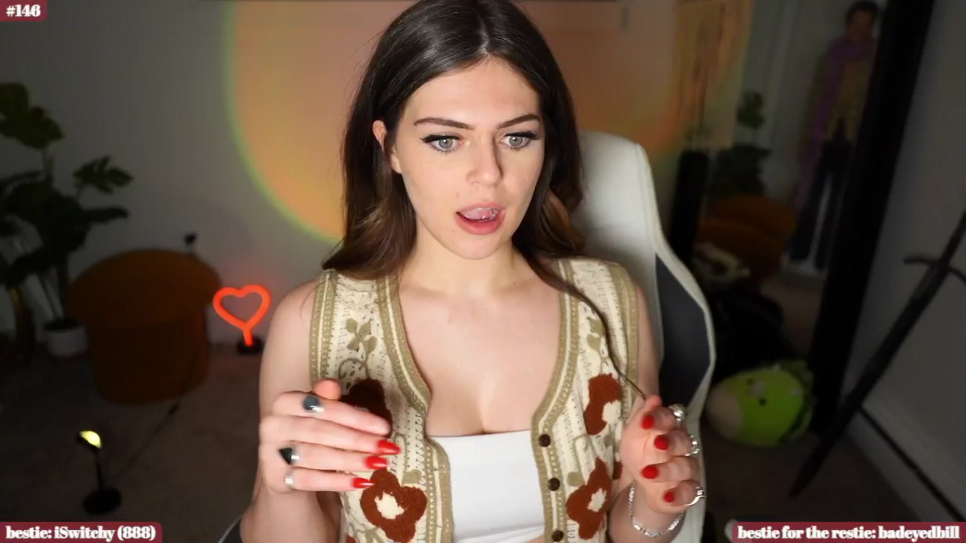 Gallery image thumbnail from iKarli's myfreecams stream on, 06/26/2024, 10:25 image 11 of 20