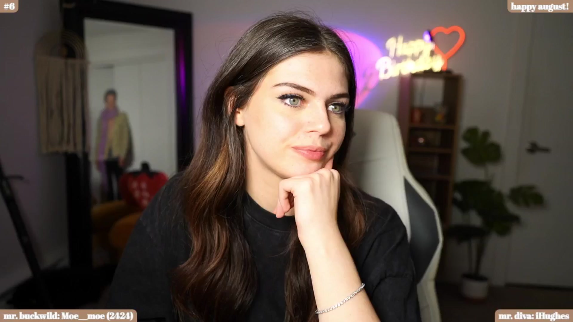 Gallery image thumbnail from iKarli's myfreecams stream on, 08/06/2024, 11:29 image 17 of 20