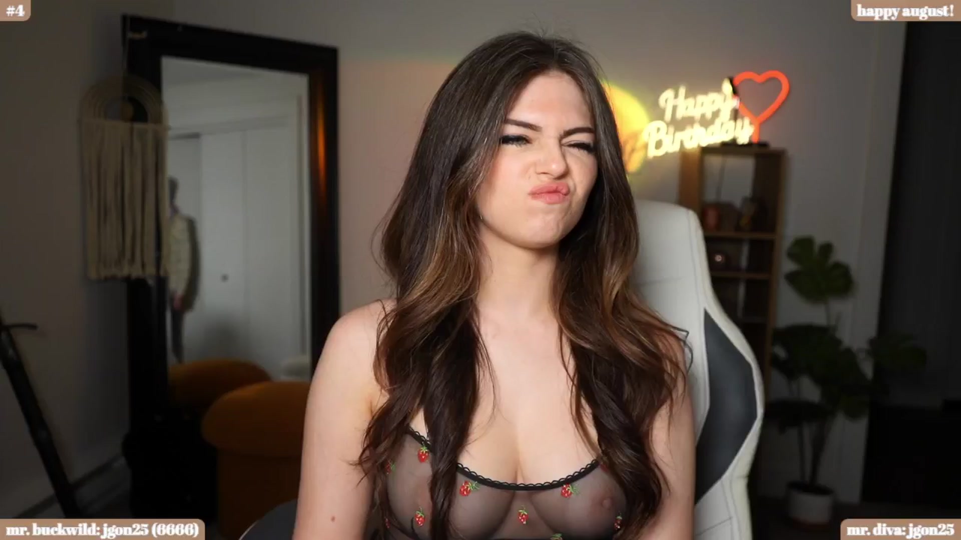 Gallery image thumbnail from iKarli's myfreecams stream on, 08/10/2024, 10:53 image 5 of 20