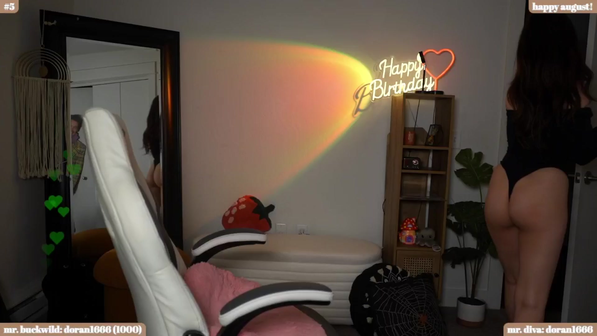 Gallery image thumbnail from iKarli's myfreecams stream on, 08/11/2024, 09:20 image 17 of 20