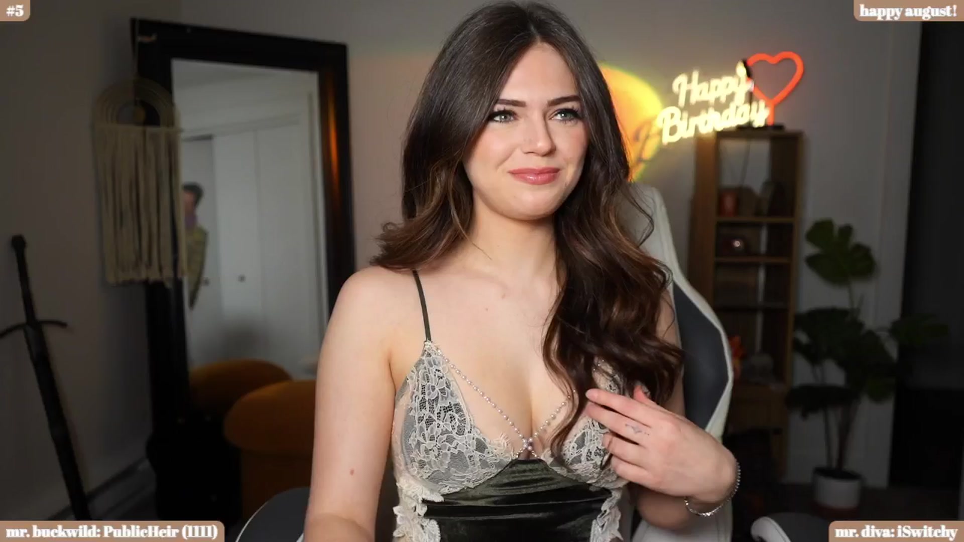 Gallery image thumbnail from iKarli's myfreecams stream on, 08/14/2024, 07:33 image 6 of 20