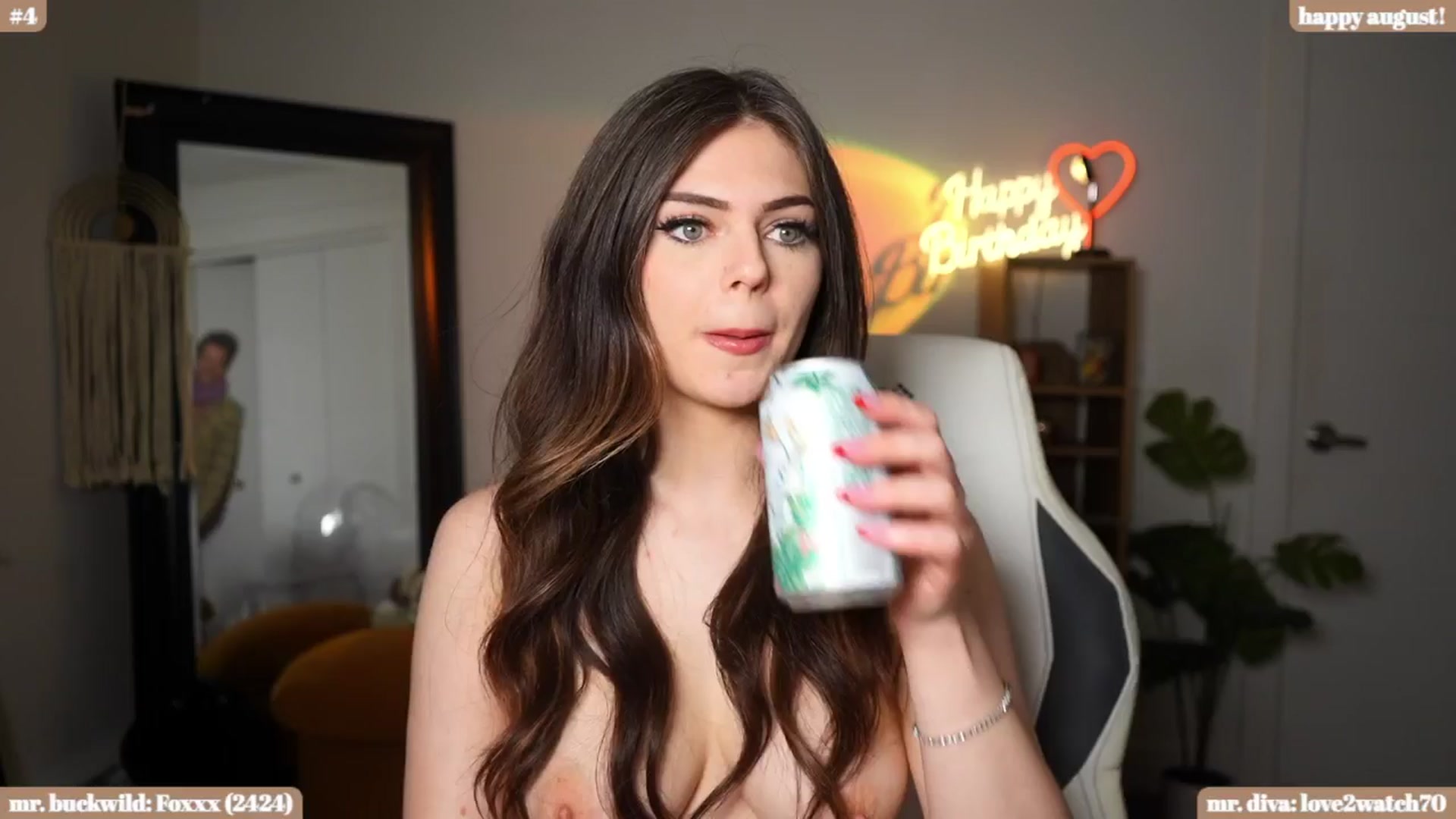 Gallery image thumbnail from iKarli's myfreecams stream on, 08/16/2024, 08:06 image 13 of 20