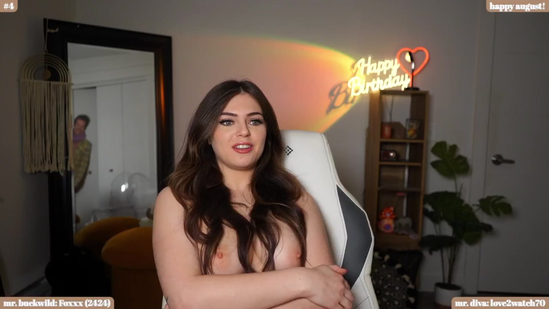 Gallery image thumbnail from iKarli's myfreecams stream on, 08/16/2024, 08:06 image 15 of 20