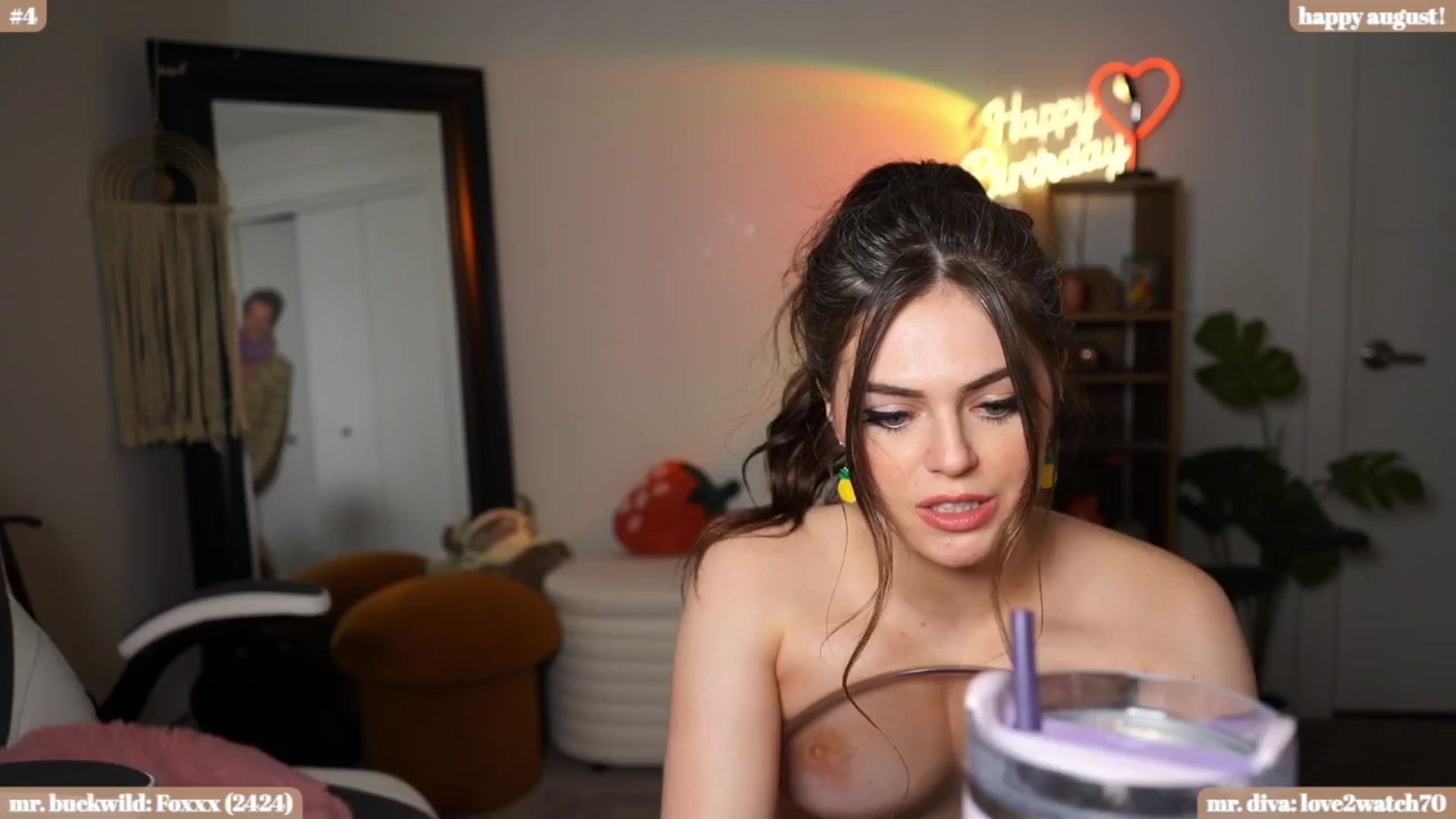 Gallery image thumbnail from iKarli's myfreecams stream on, 08/16/2024, 09:30 image 2 of 20